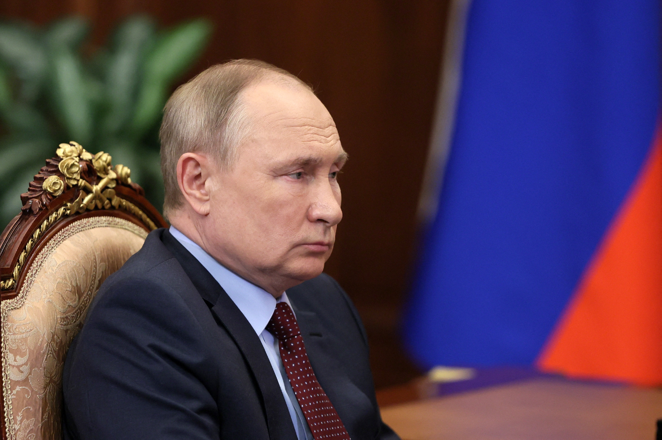 Brit kémek: Putyin pénteken bejelentheti az ukrajnai megyék elcsatolását