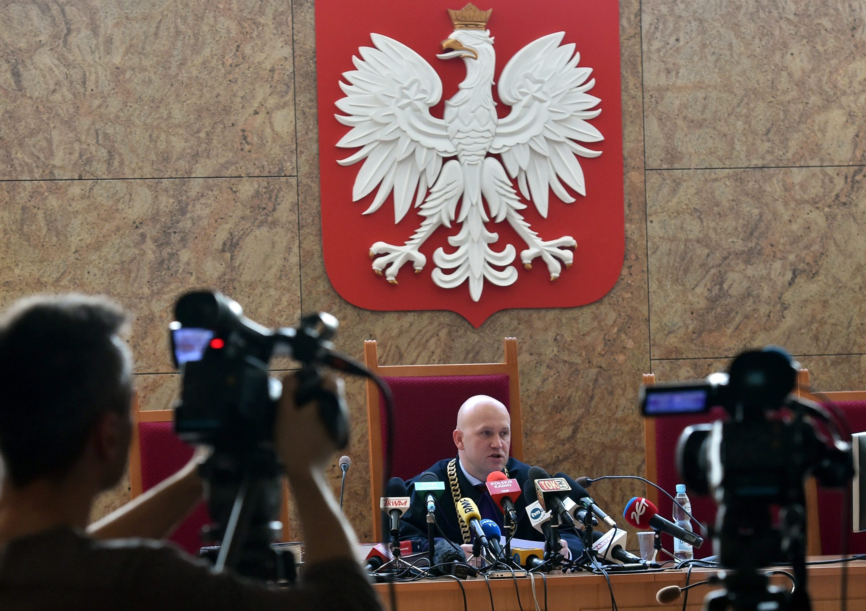 Másfél milliárdos kártérítést kap egy lengyel, aki 18 évet ült ártatlanul