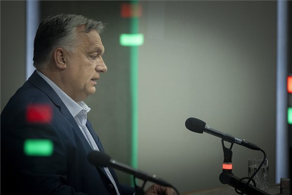 Orbán Viktor: háborúpárti, baloldali merénylő támadt Ficóra