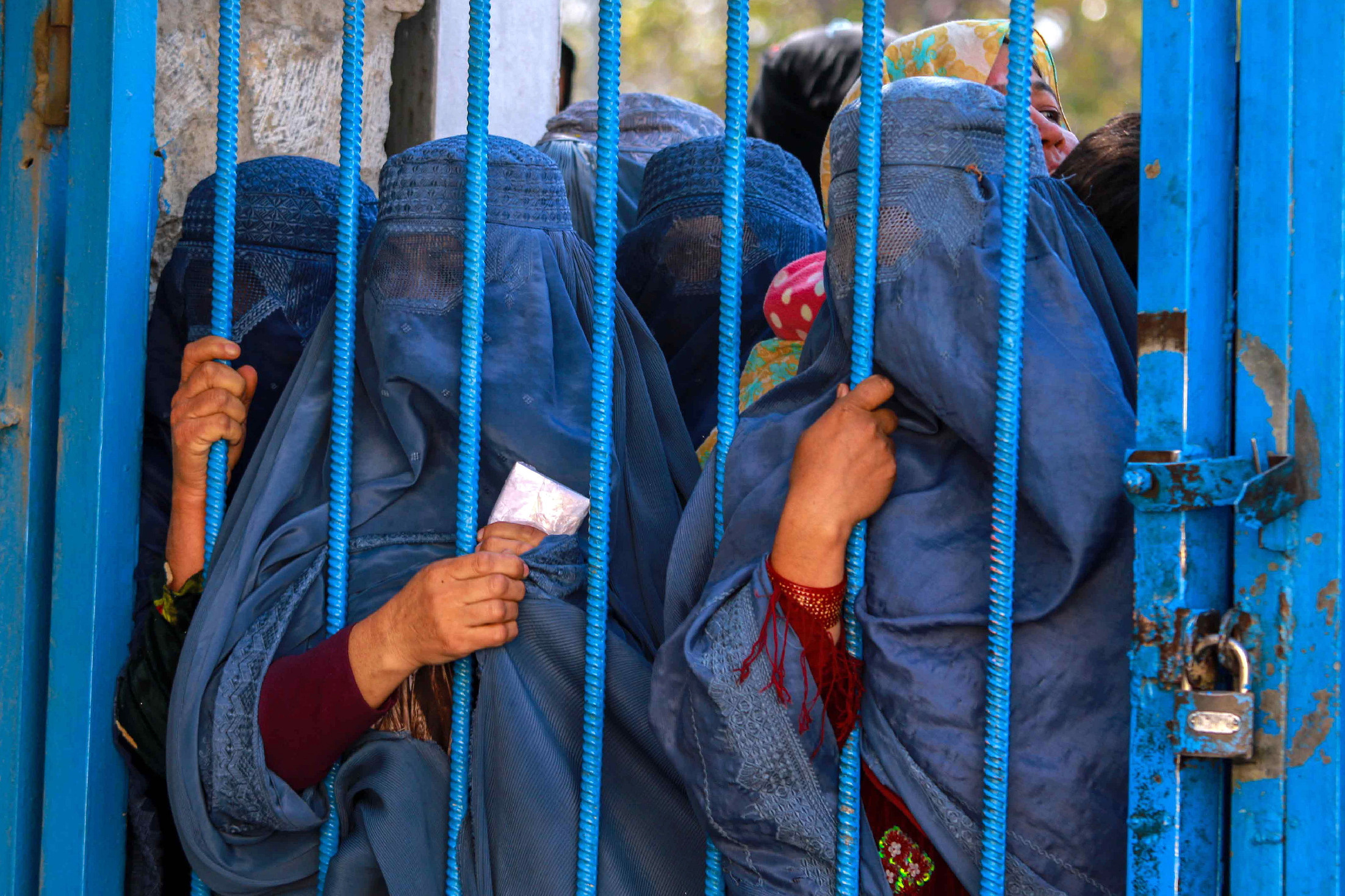 Az ENSZ felszólította a tálibokat, hogy ne korlátozzák a nőket