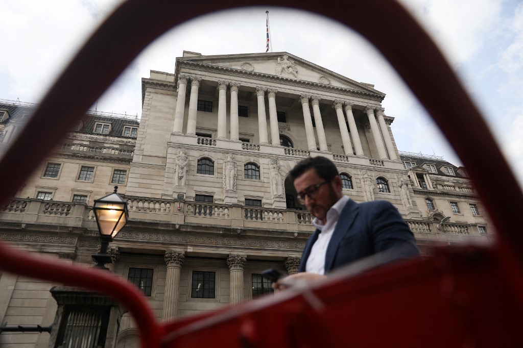 Összeomlás előtt az angol font, a Bank of England bejelentést tett