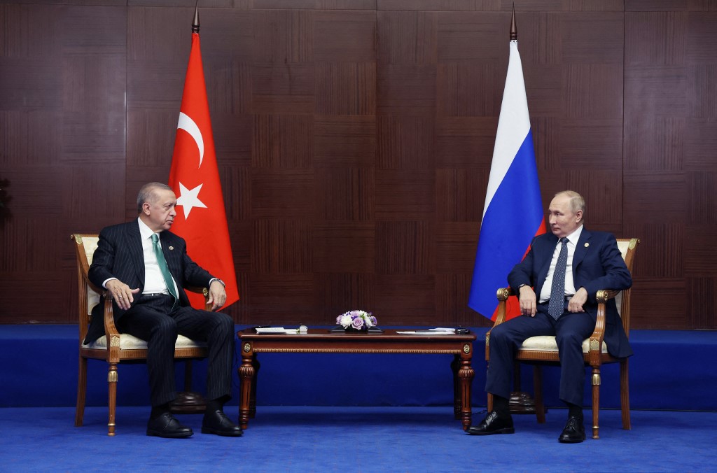 Telefonon tárgyalt egymással Erdoğan és Putyin