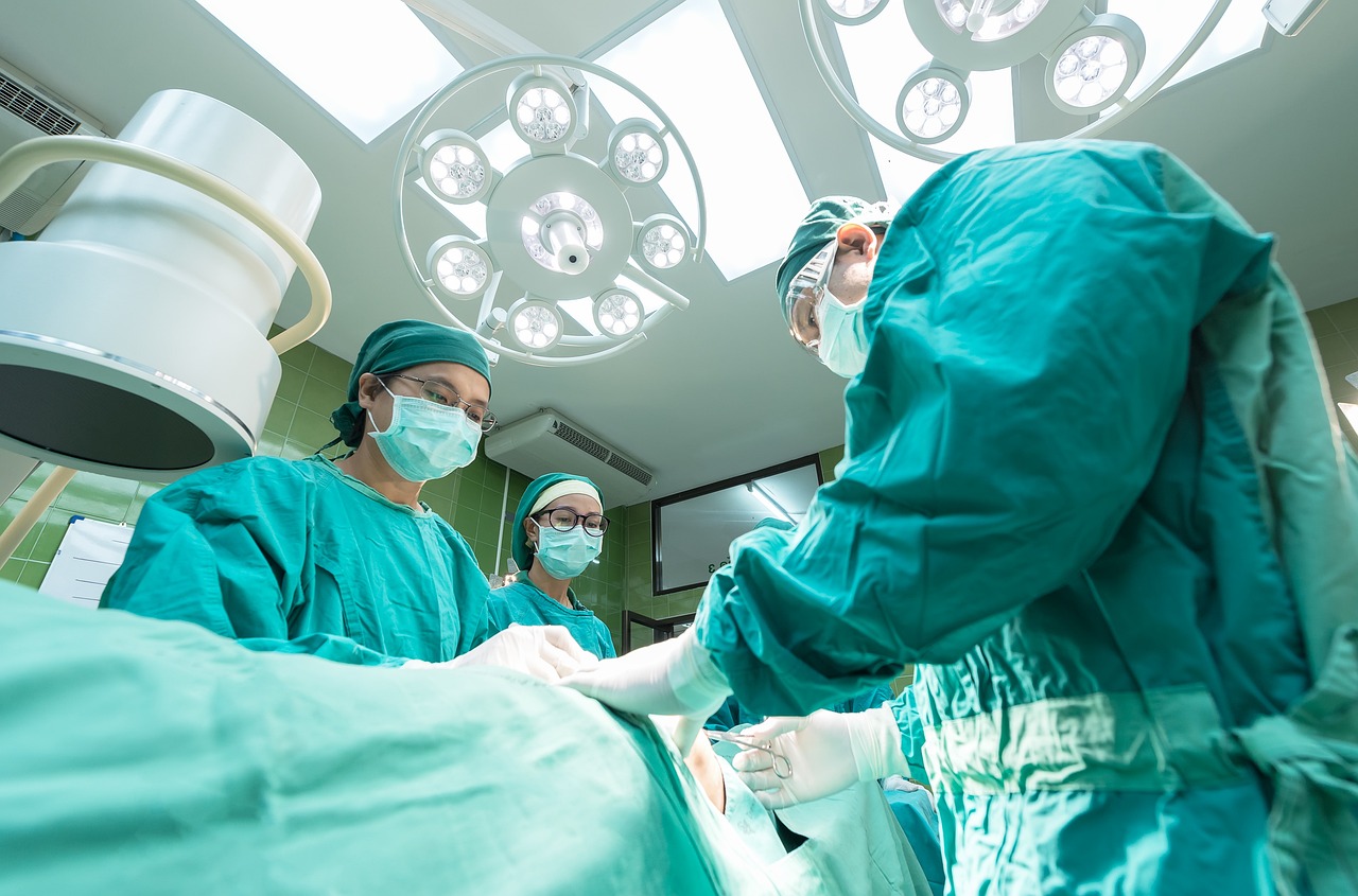 Kapaszkodjon: ennyibe kerül egy csípőprotézis műtét