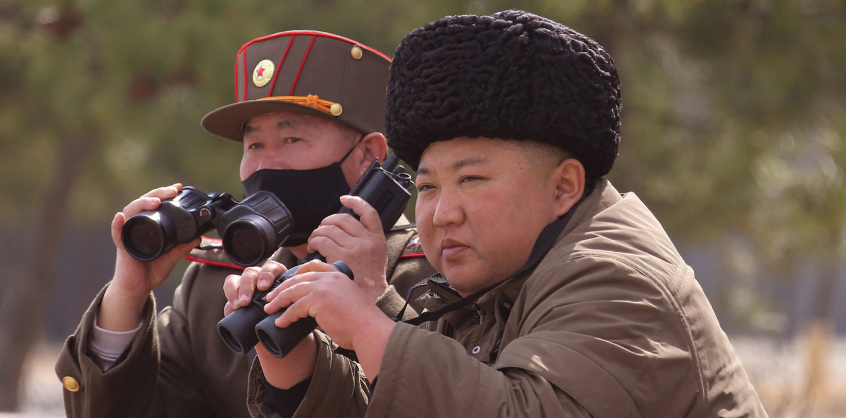 Észak-Korea rakétakilövést hajtott végre - a ballisztikus rakéta atomtöltet célbajuttatására is alkalmas