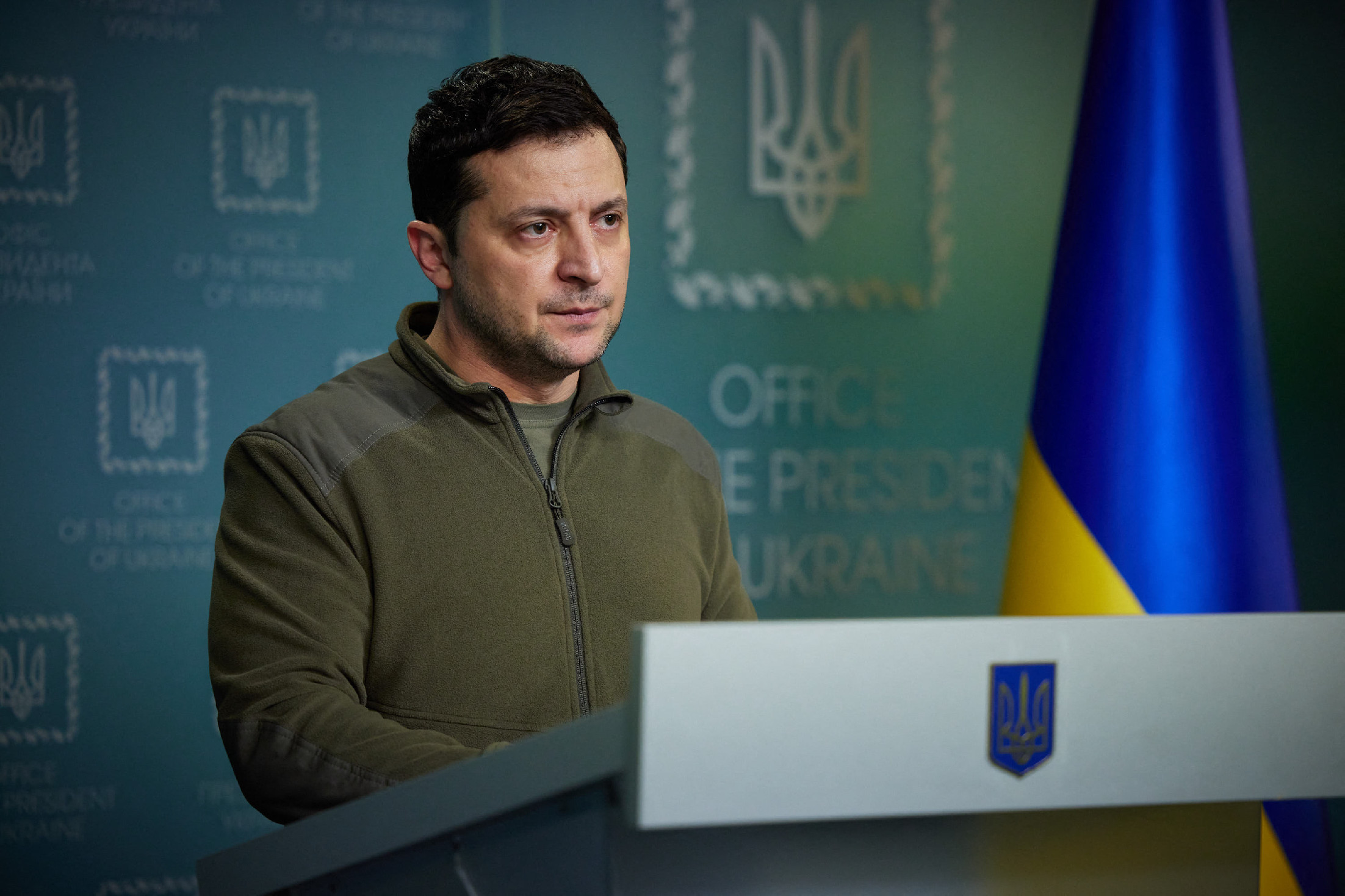 Az ukrán elnök Twitteren üzent – megvédi a hazát