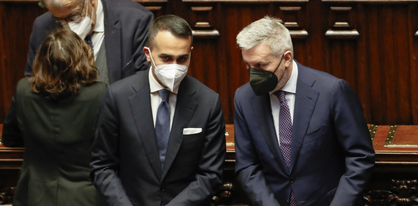 Megint maszkot kell hordani az olasz munkahelyeken