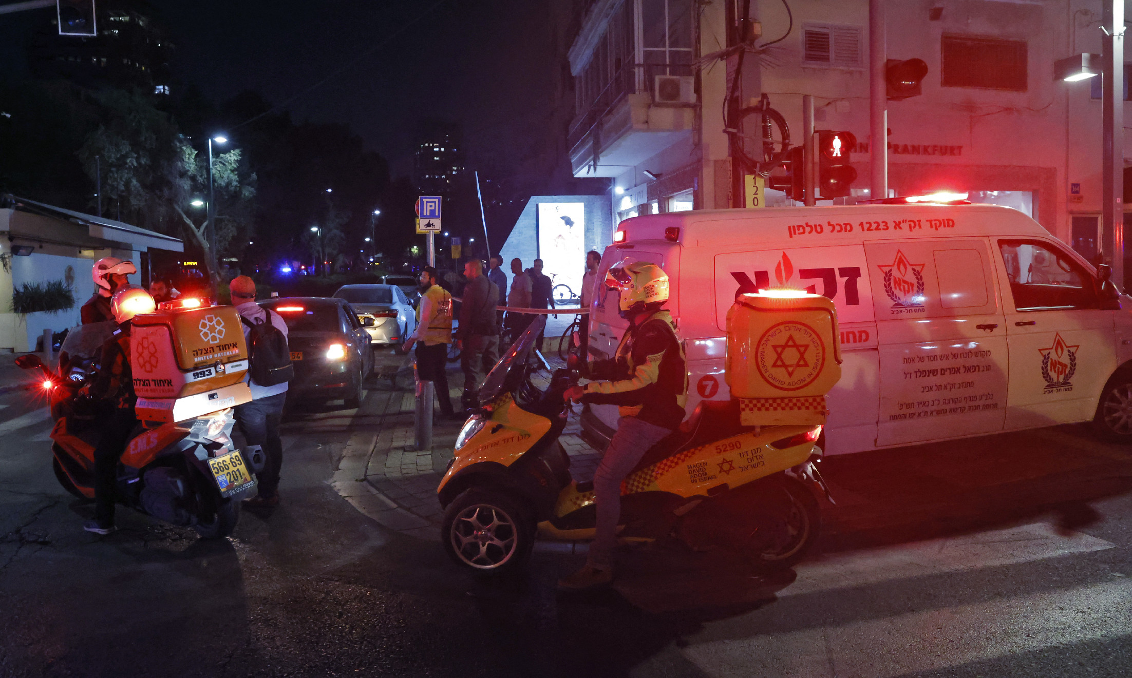 Rendkívüli: Tel-Avivban többen meghaltak és megsebesültek egy lövöldözésben
