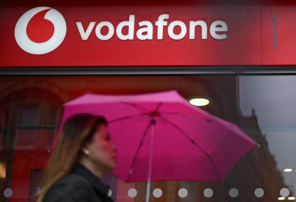A Gazdasági Versenyhivatallal gáncsolná el az LMP a Vodafone felvásárlását