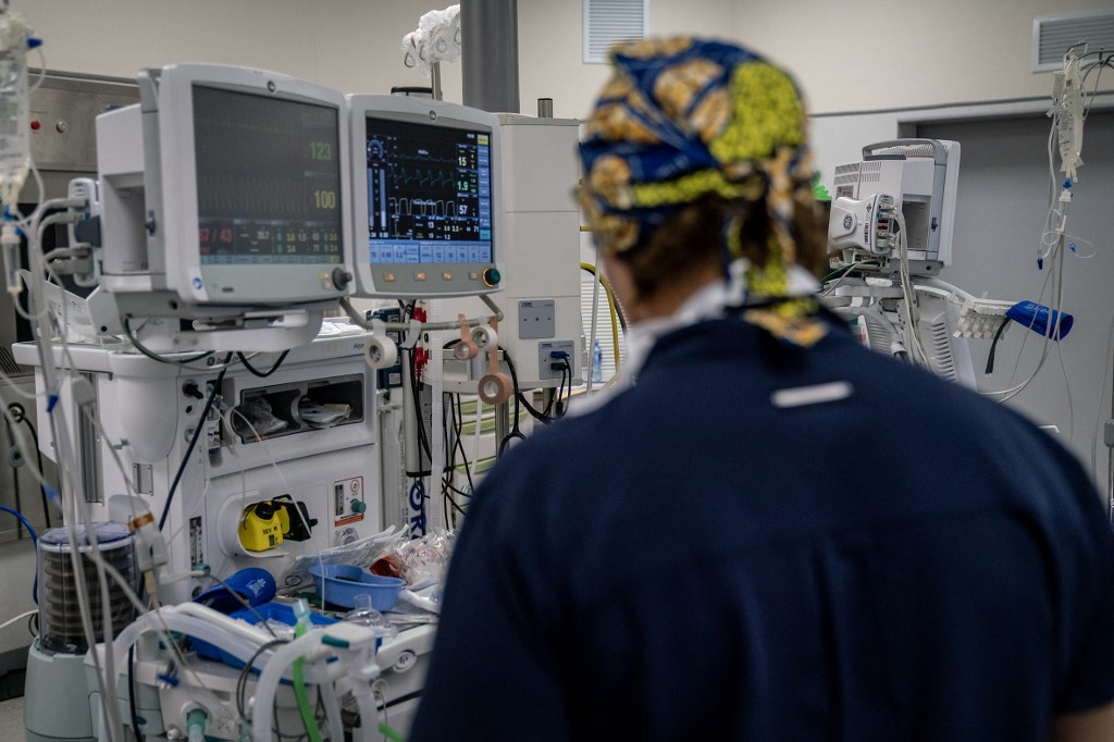 Bár üresen áll az új tatabányai kórházépület, május óta megy benne a klíma