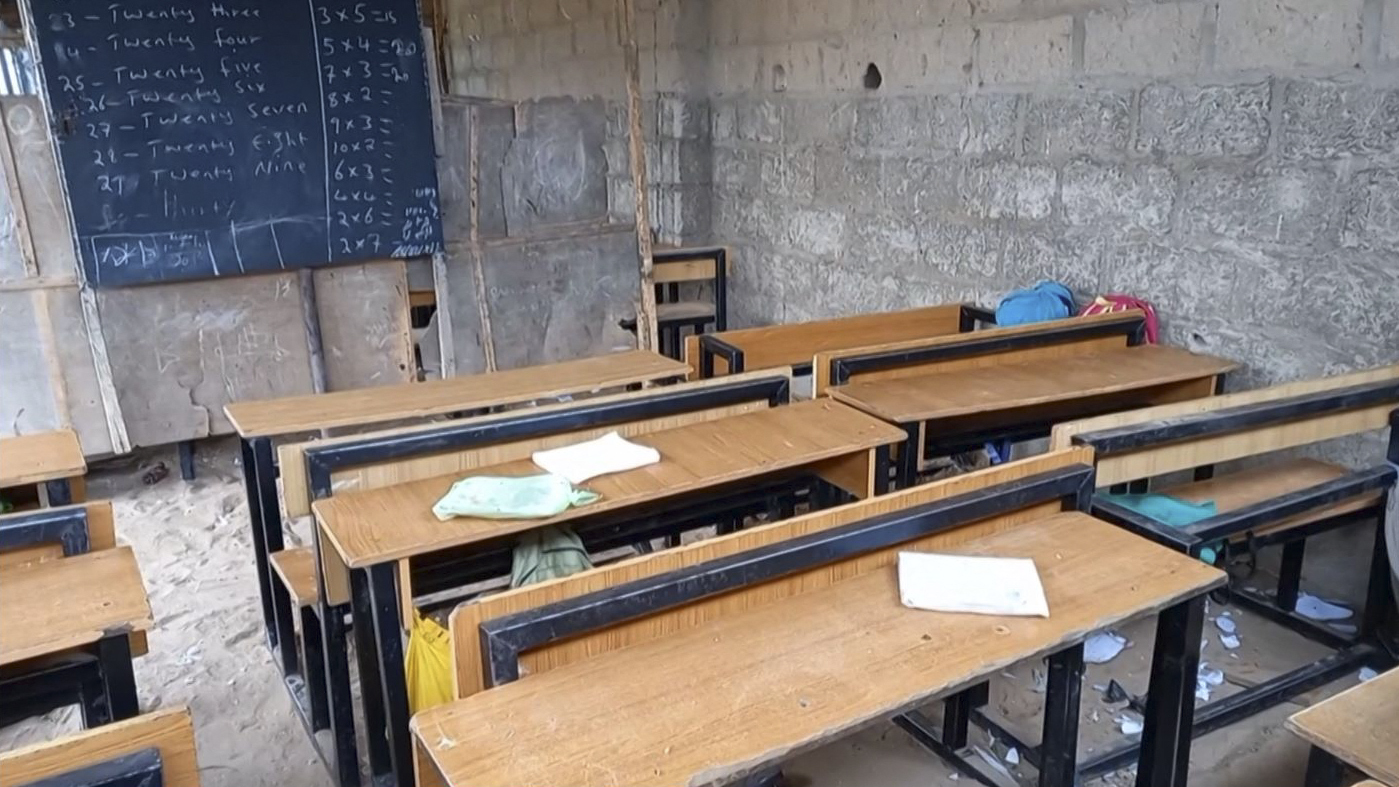 Dzsihádisták több diáklányt elhurcoltak egy nigériai főiskoláról