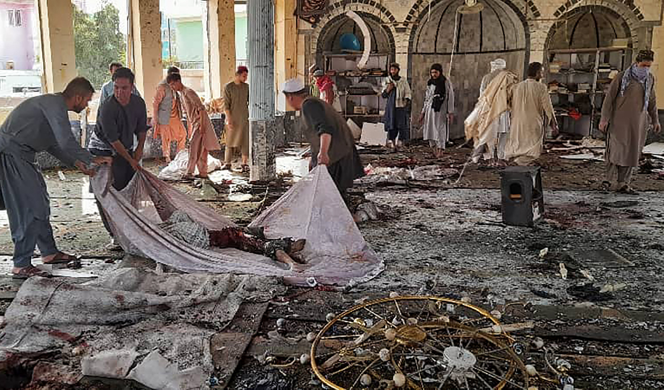 Újabb robbantás Afganisztánban, legalább 50-en meghaltak