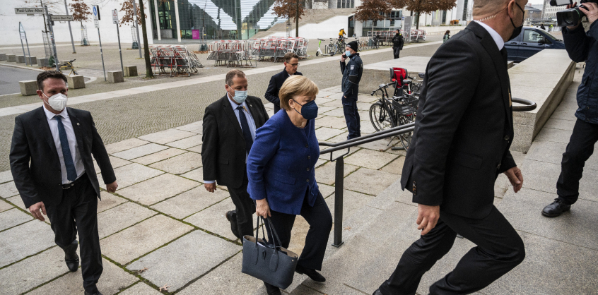 Merkel is véleményezte a német járványhelyzetet