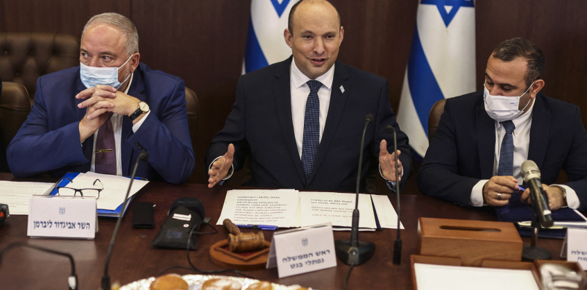 Kreml: közvetítést ajánlott fel az izraeli miniszterelnök