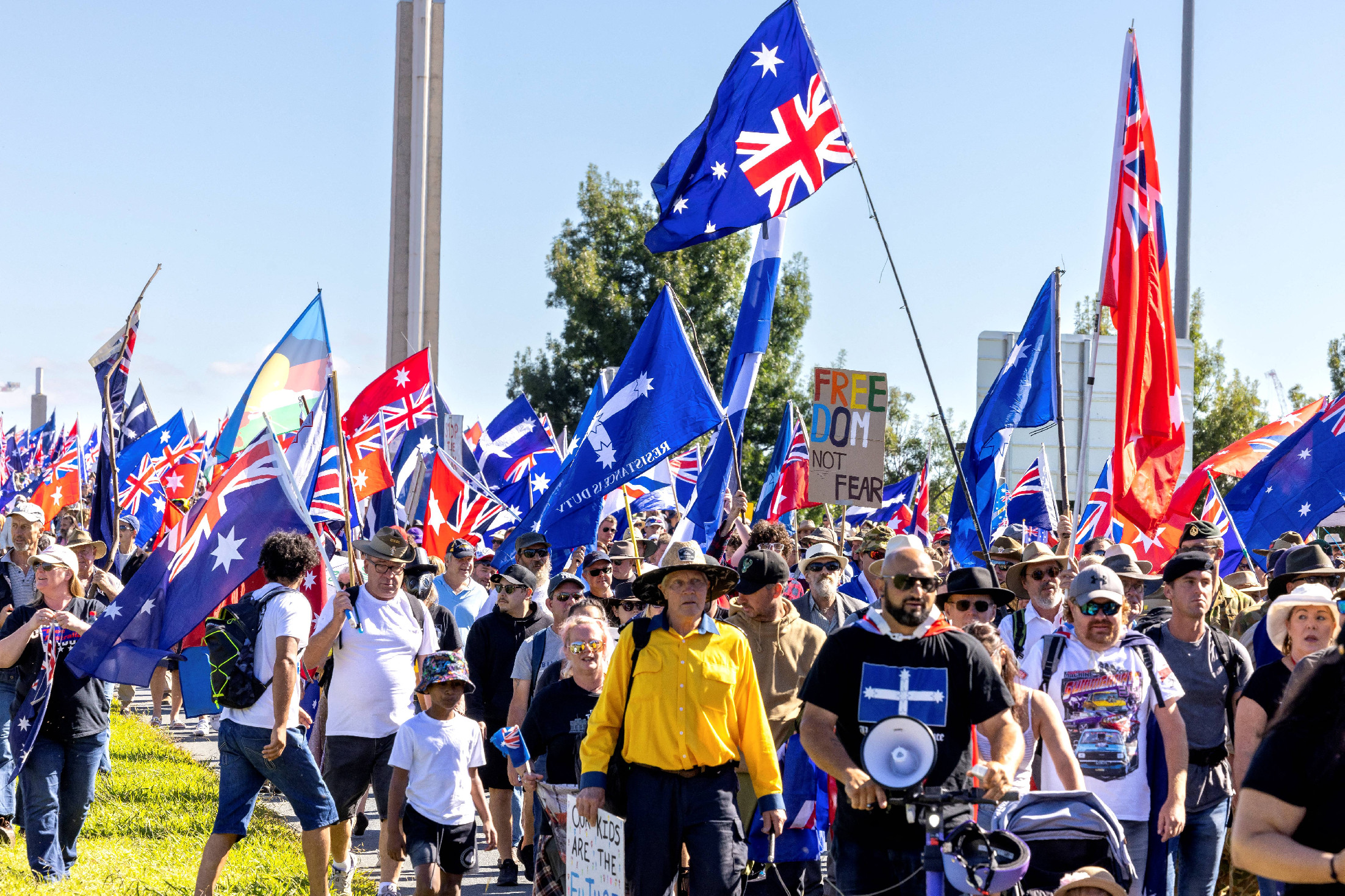 Az ausztrál hatóságok estig adtak haladékot az oltásellenes tüntetőknek
