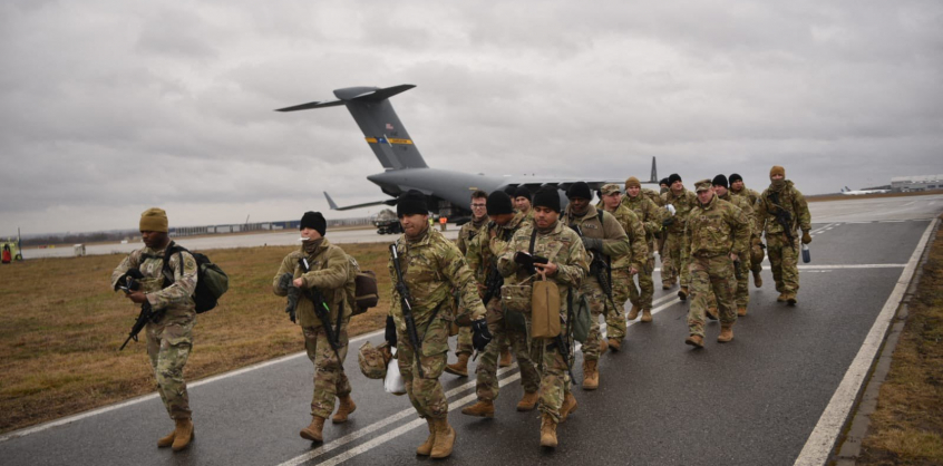 Orosz–ukrán konfliktus: már több mint száz amerikai katona megérkezett Romániába
