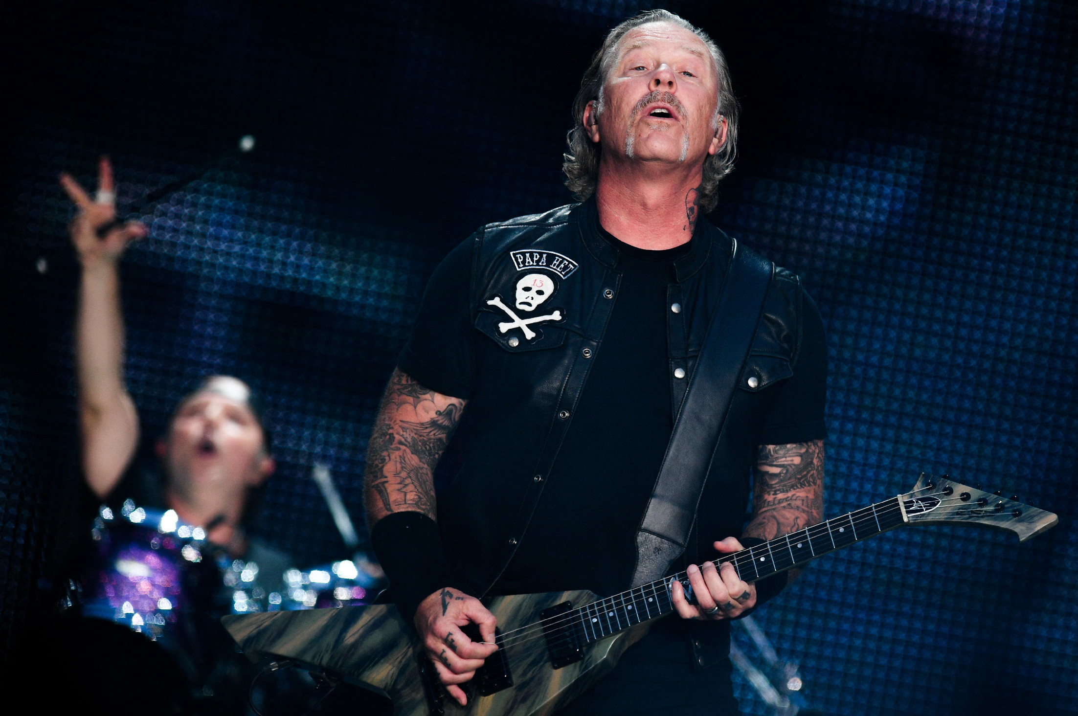 Hatalmas összeget gyűjtött össze a Metallica Ukrajnának