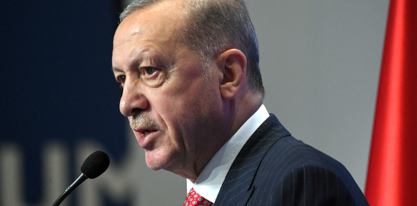 Német és amerikai médiát is kikapcsolt Törökország