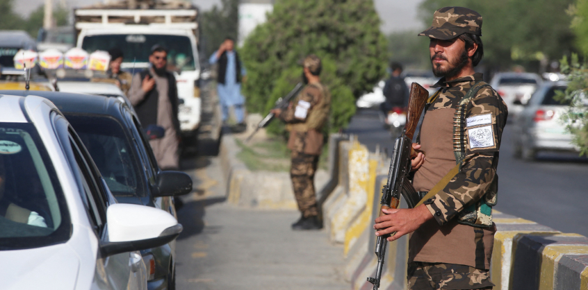 Több halálos áldozatot követelő pokolgépes merényleteket követtek el Afganisztánban