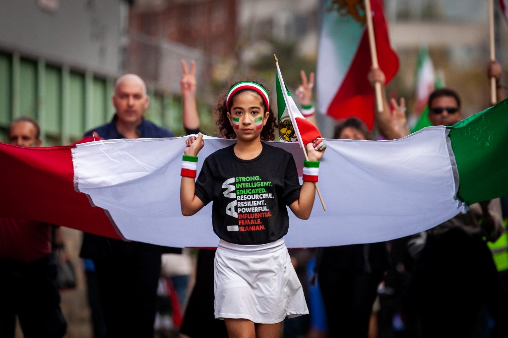 Tömegesen mérgezték meg a fejkendő viselése ellen tiltakozó diáklányokat