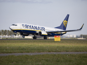 A Ryanair kíméletlen választ adott az utasadóra