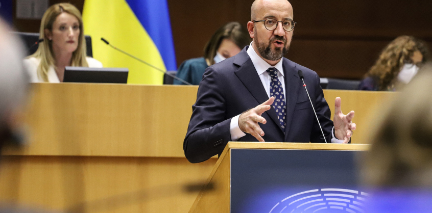 Egymilliárd euróra emelte az EU az Ukrajnának nyújtott támogatás összegét