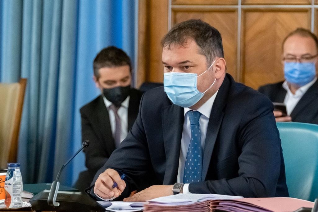 Cseke Attila: Ha a románok úgy akarnak élni, mint a többi EU-s ország, akkor oltassák be magukat
