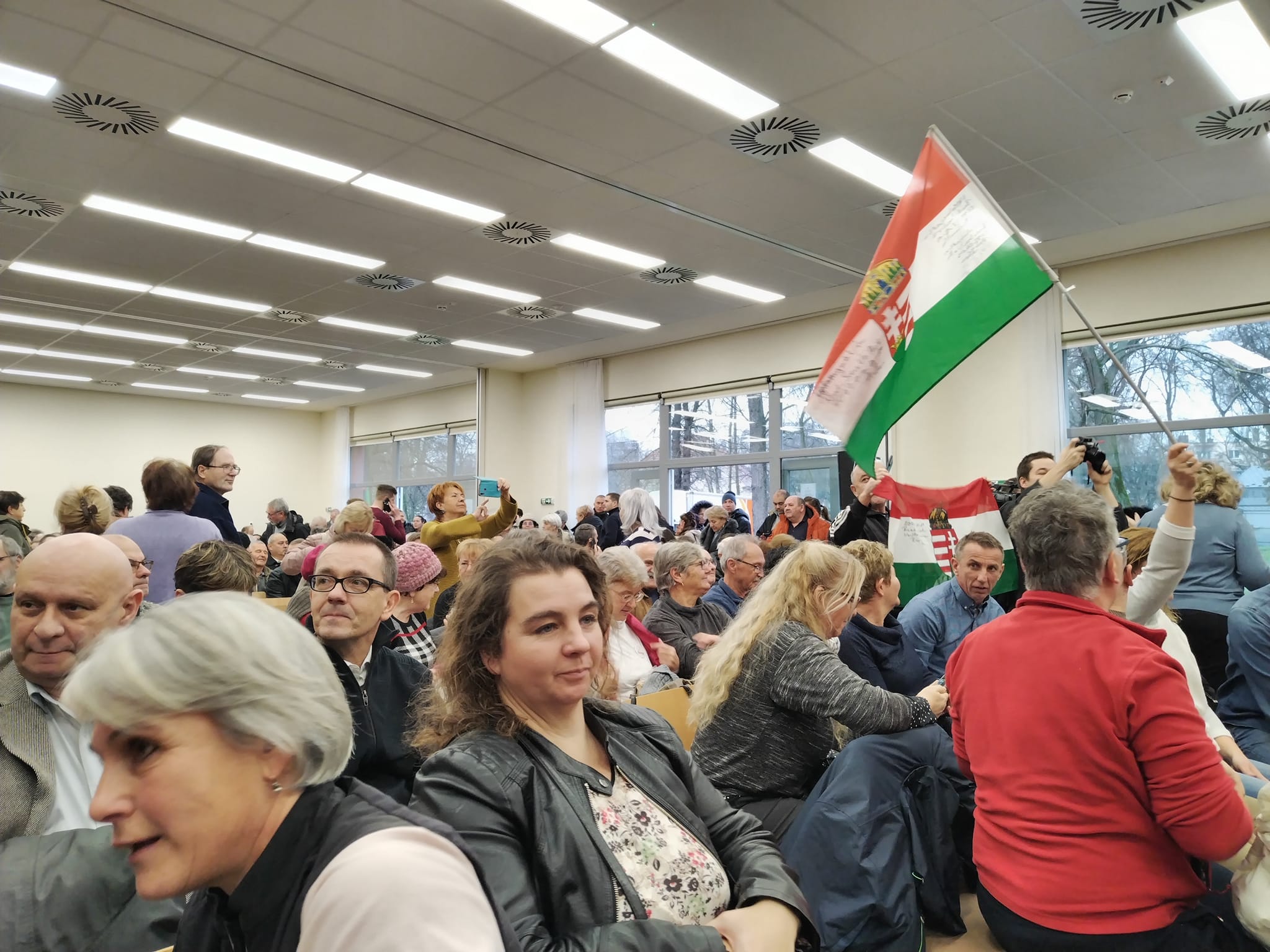 Helyi népszavazást kezdeményezett a Momentum a debreceni akkumulátorgyár ügyében