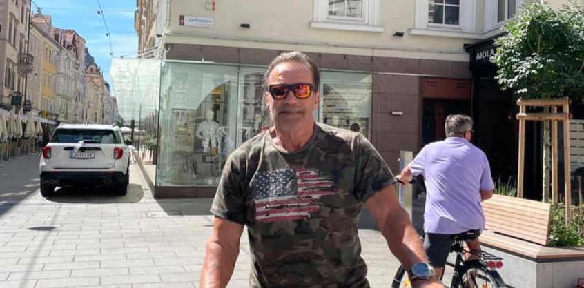 Arnold Schwarzenegger rejtélyes fotót posztolt magáról két kérdéssel