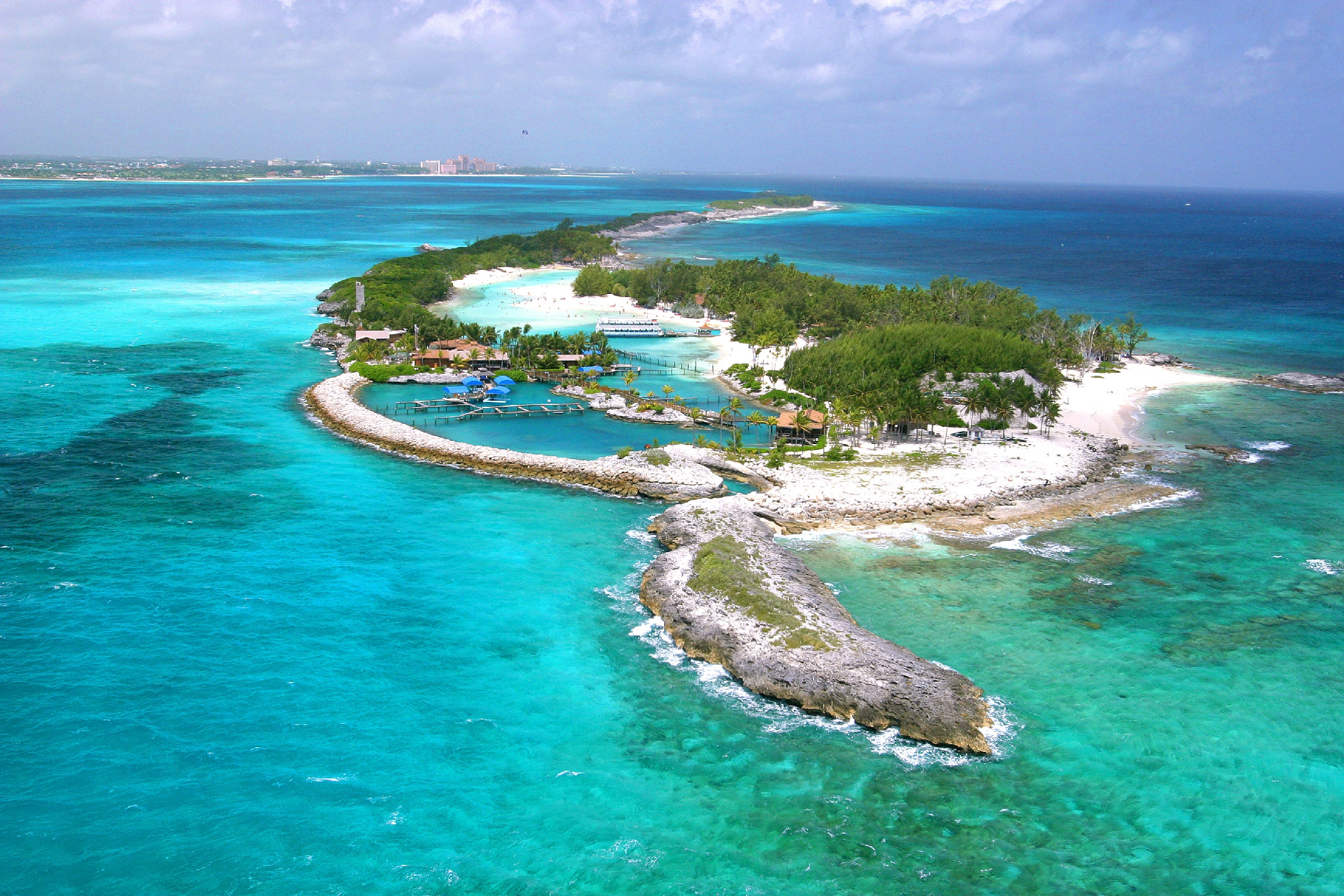 Rejtélyes betegség tizedeli az amerikai turistákat a Bahamákon