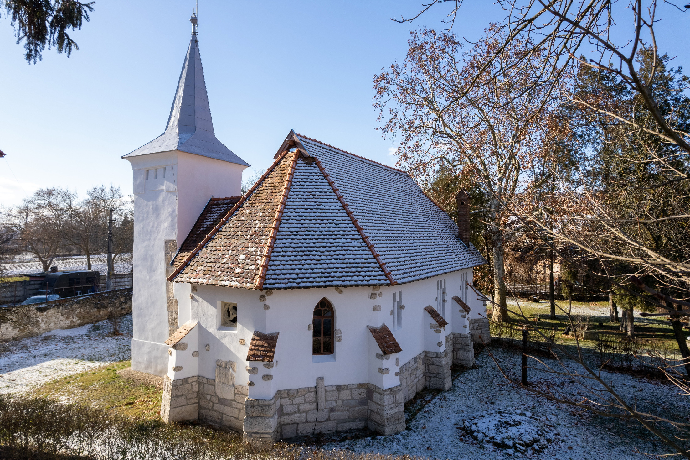Vádat emeltek a templomgyújtogató ellen