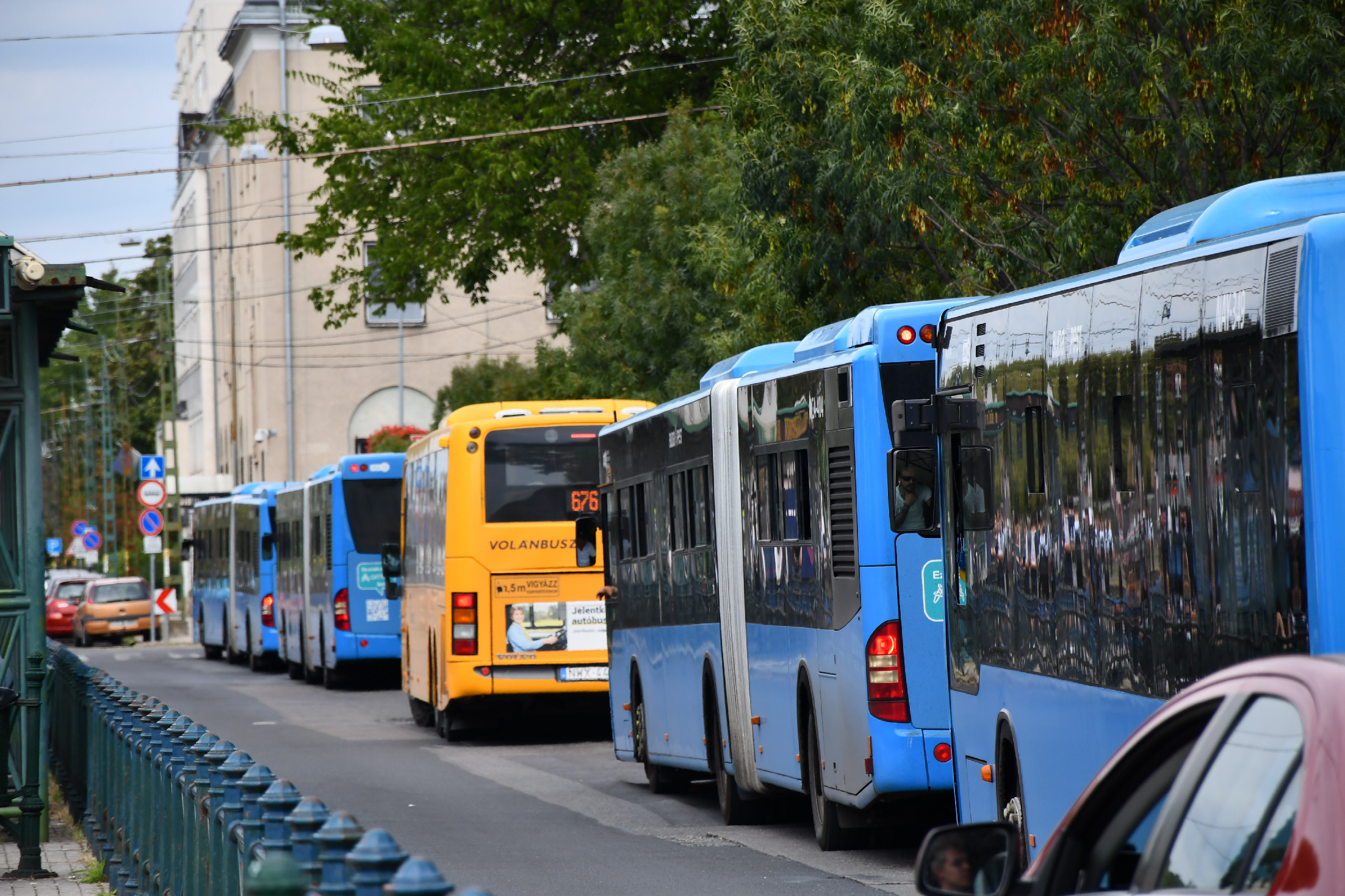 Nem lesznek filippínó buszvezetők Budapesten, ha a főváros vezetésén múlik