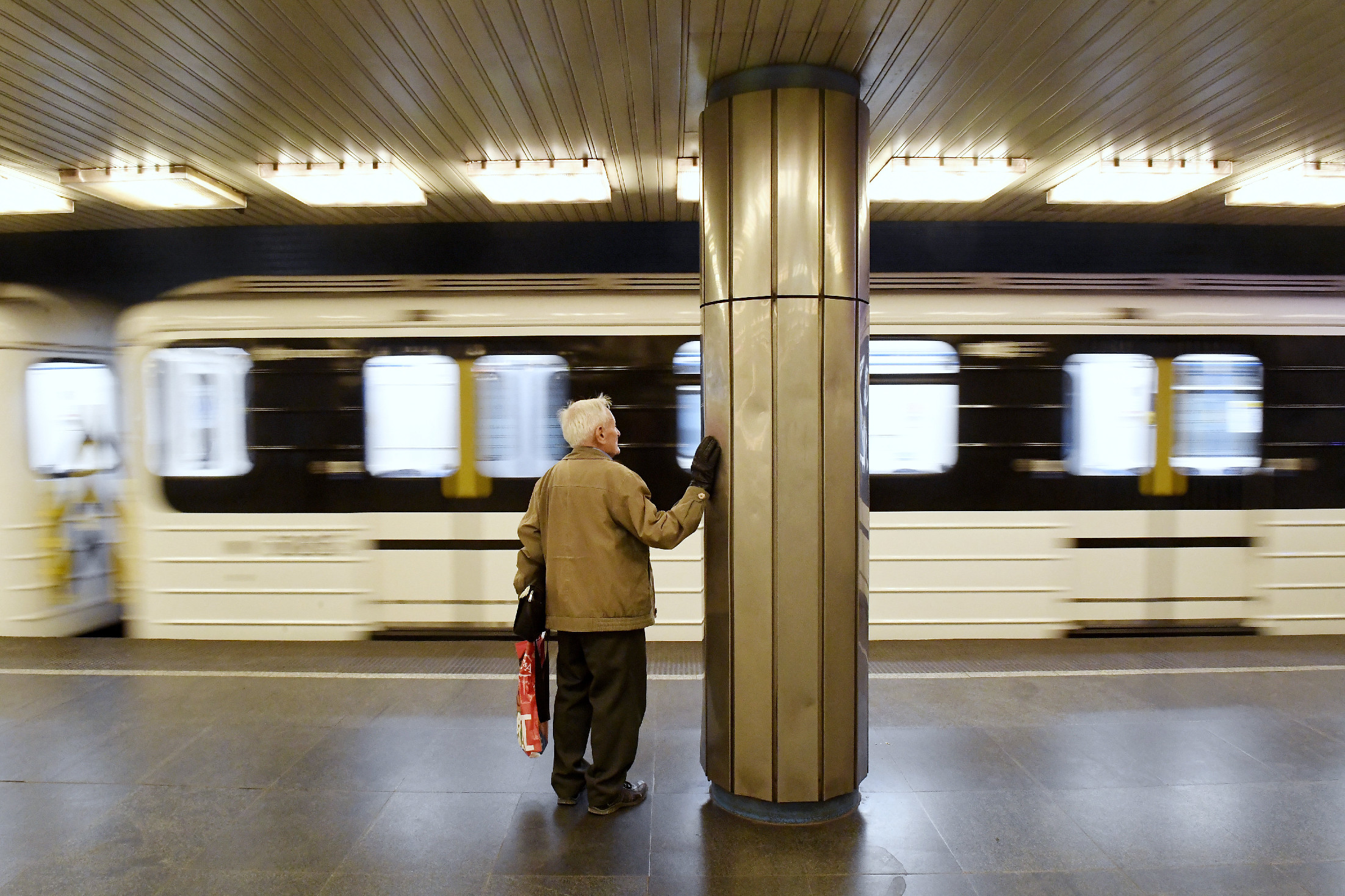 Folytatódik a 3-as metró felújítása, forgalmirend-változás jön