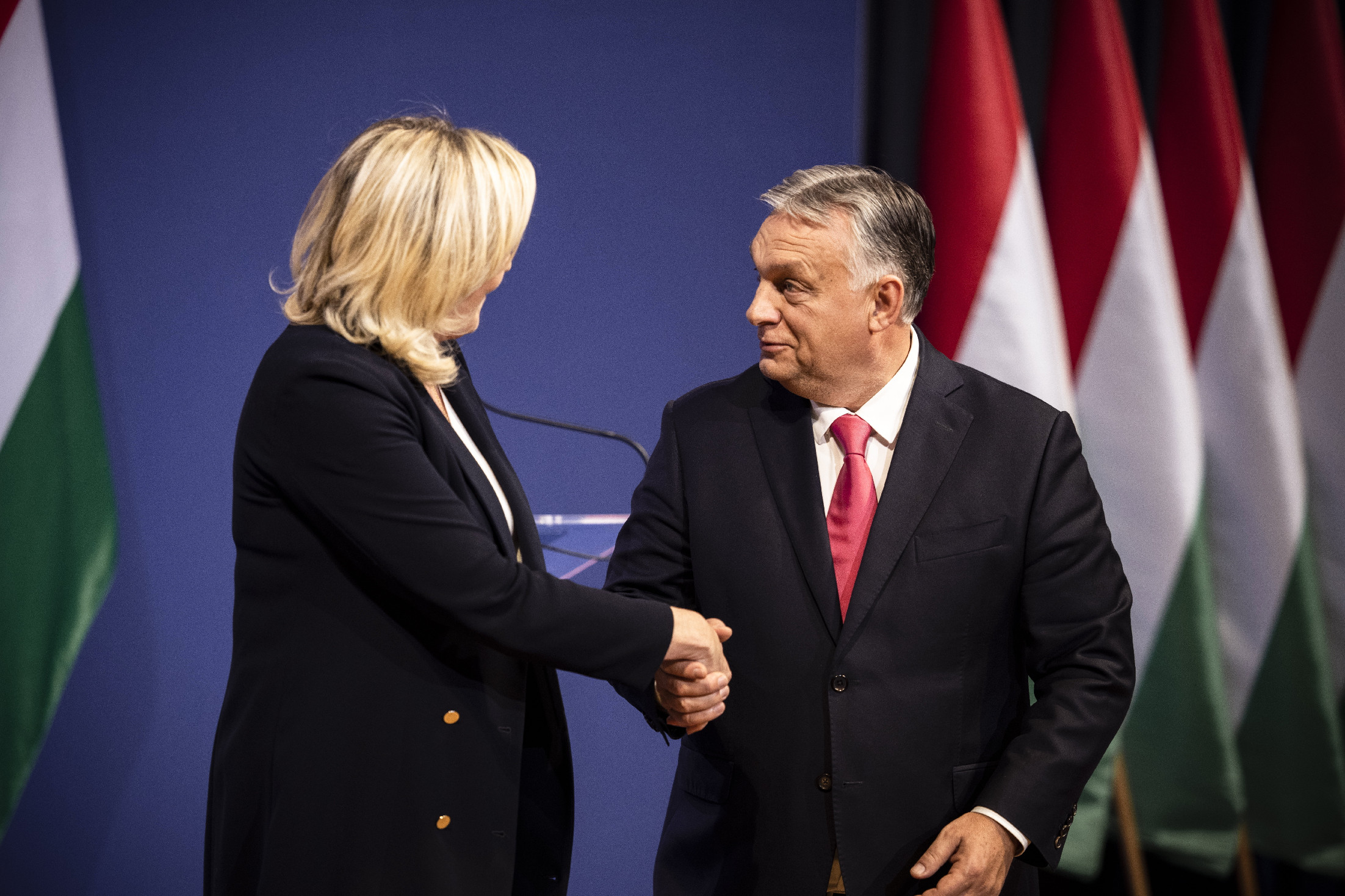 Szélsőjobboldali frakció jön létre az Európai Parlamentben - vajon benne lesz a Fidesz? 