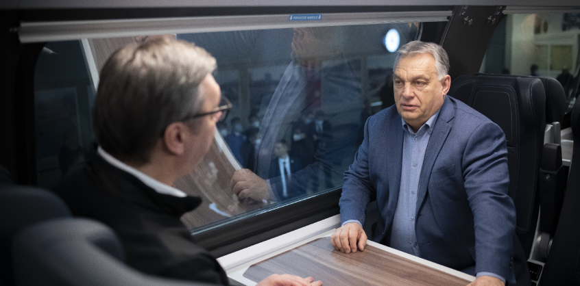 Orbán újabb kitüntetést kap a baráti Szerbiától