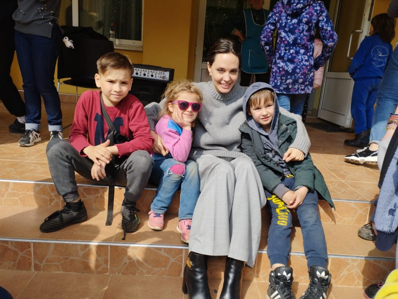 Angelina Jolie Ukrajnába látogatott