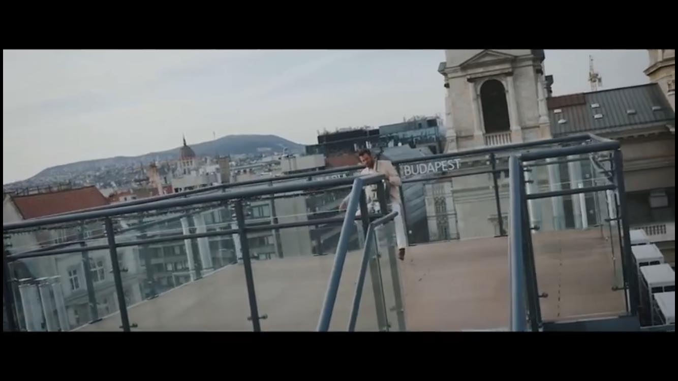 Ismét egy világhírű művész kölcsönözte videóklipje hátterének Budapestet
