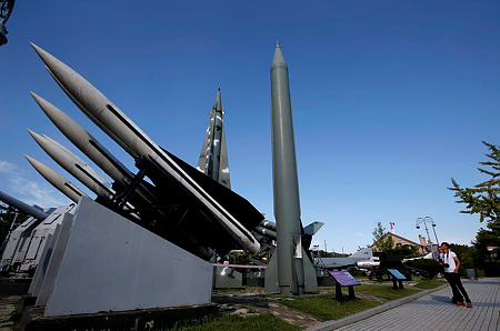 Észak-Korea ismét ballisztikus rakétát indított a Japán-tenger felé