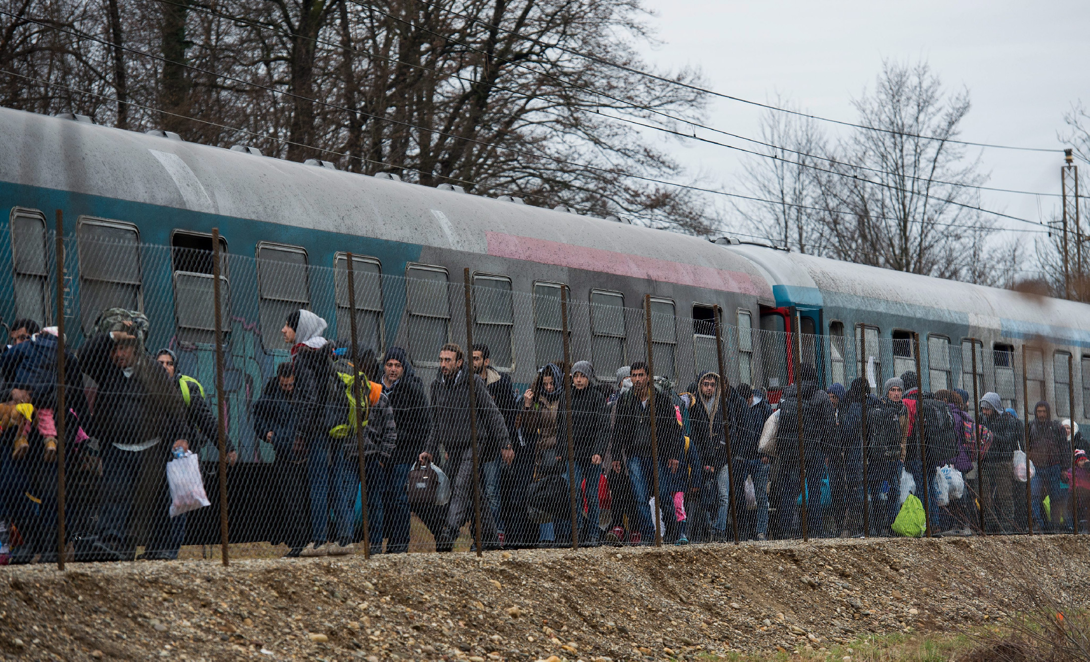 Ausztria is fellép az illegális bevándorlás ellen, de nem kerítéssel