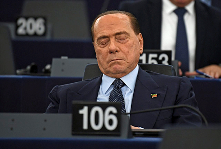 Nem akar többet megjelenni a bíróságon Silvio Berlusconi