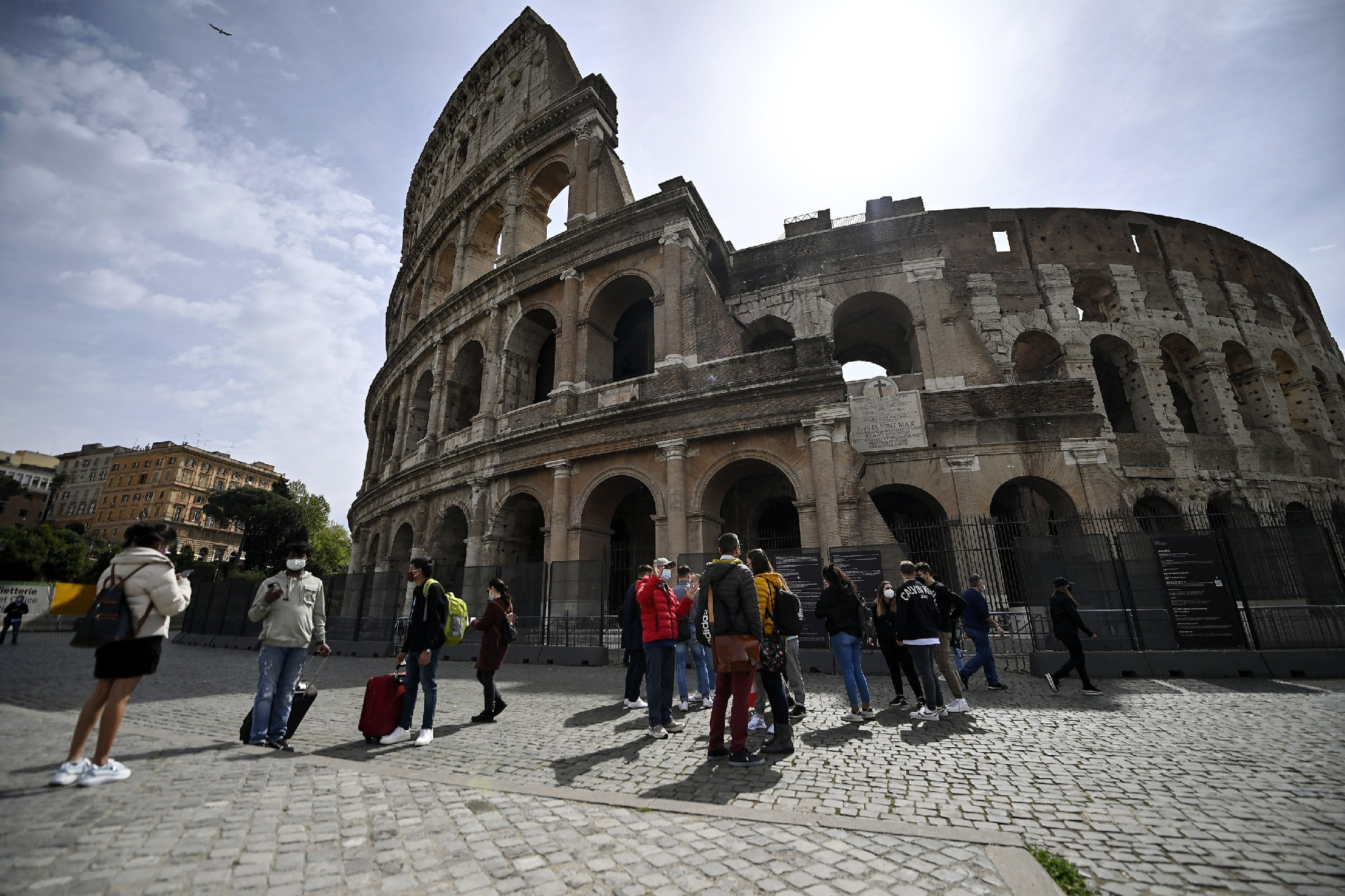 Folyamatosan abuzálják a turisták a Colosseumot