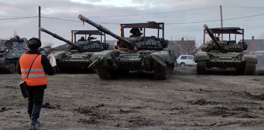 Orosz-ukrán háború: A NATO szerinit nem is vonulnak ki az orosz csapatok, csak össze-vissza mozognak