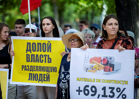 Egyre nagyobb a válság Moldovában 