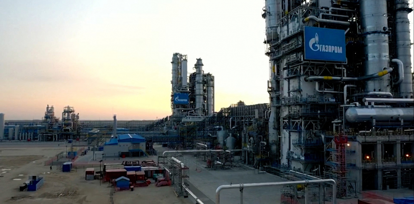 Kőolaj- és földgázhiányra figyelmeztetnek az oroszok