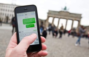 Újabb tíz évig nem kell fizetni a roamingért az EU-ban