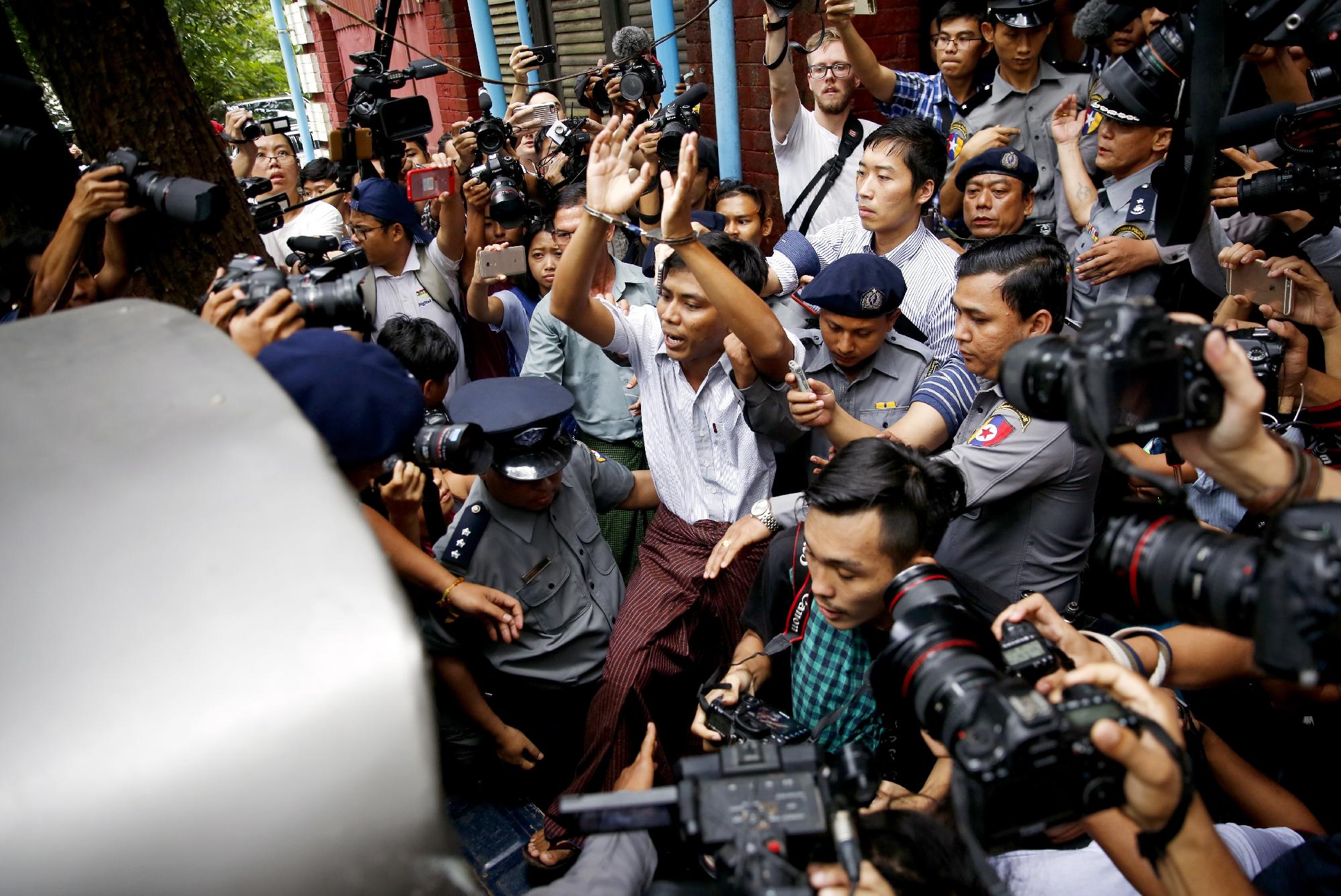 Adóvevők miatt helyezték vád alá az őrizetbe vett mianmari kormányfőt