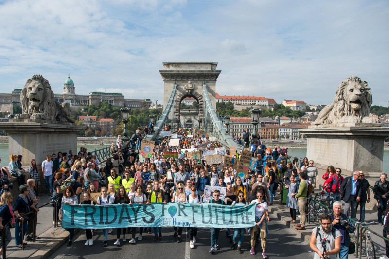 Demonstráció a harmadik globális klímasztrájk keretében Bu