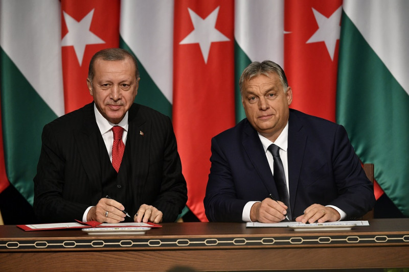 Erdogan Budapesten - A török elnök és Orbán Viktor találko