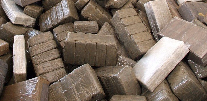 2,5 tonna kokainra bukkantak egy Európába tartó konténerben 