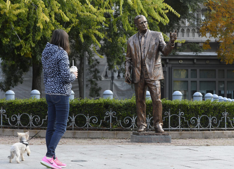 George H. W. Bush szobra a budapesti Szabadság téren
