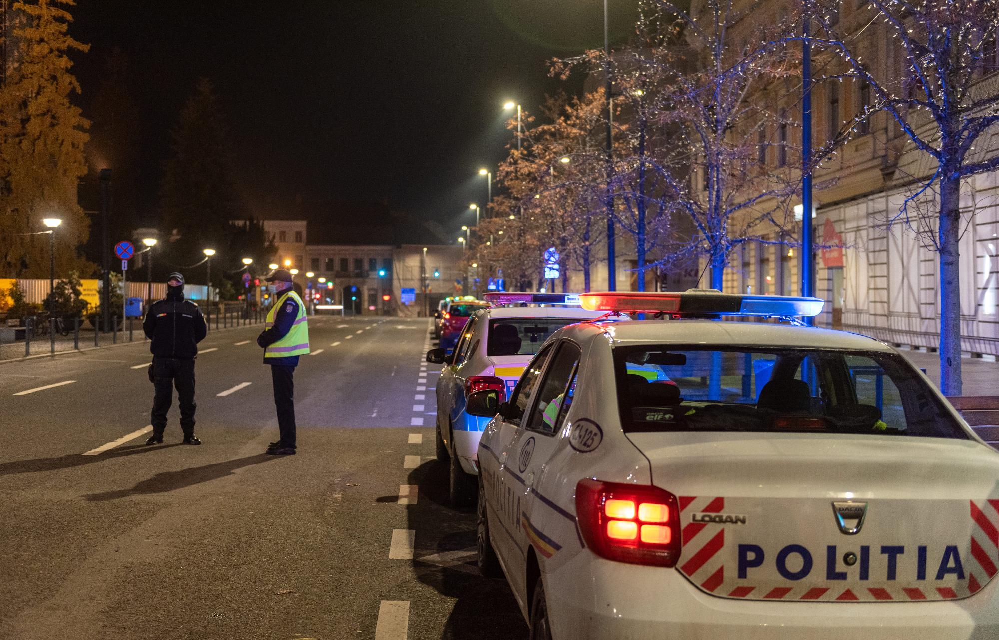 Egy férfi felgyújtotta a városháza kapuját 